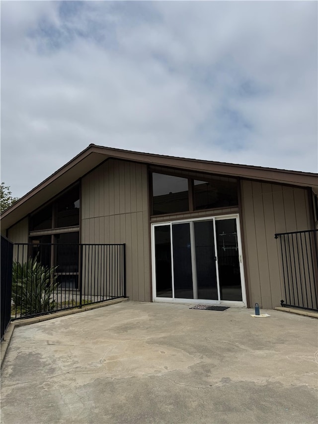 278 N Wilshire Ave Unit B21, Anaheim, CA 92801 - back of property