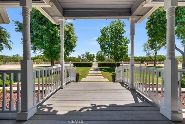 8401 Mayer Ave, Bakersfield, CA 93314 - view of wooden terrace
