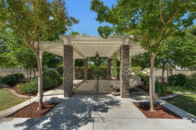 8401 Mayer Ave, Bakersfield, CA 93314 - view of property's community featuring a pergola