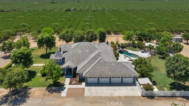 8401 Mayer Ave, Bakersfield, CA 93314 - overview of rural landscape with a pool and extensive farmland