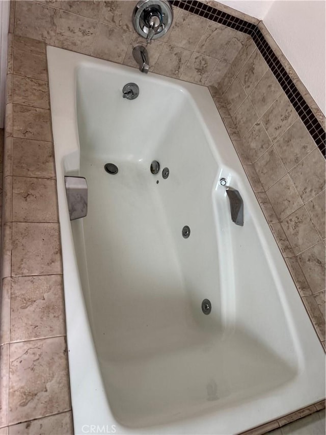 19029 Nordhoff St Unit 309, Northridge, CA 91324 - bathroom with a jetted tub