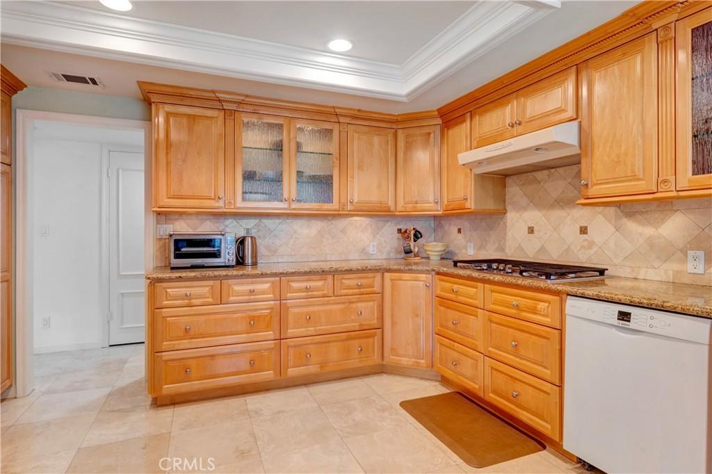 6280 Riviera Cir, Long Beach, CA 90815 - photo 1