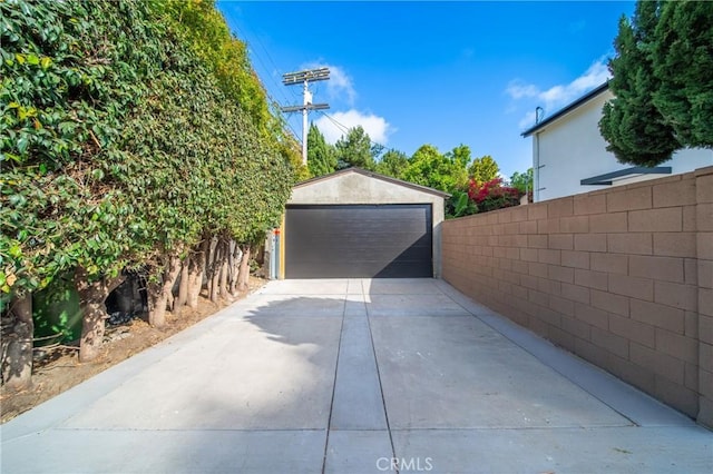 2536 Cotner Ave, Los Angeles, CA 90064 - view of detached garage