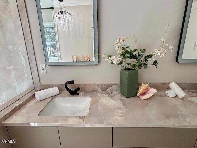 845 Rollin St, South Pasadena, CA 91030 - bathroom with vanity