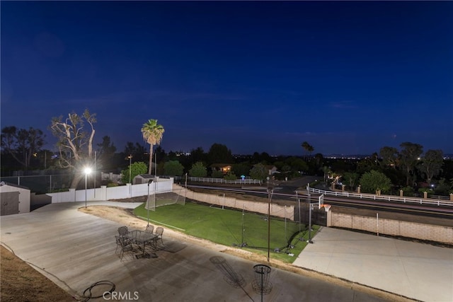 1042 Coronet Dr, Riverside, CA 92506 - view of community