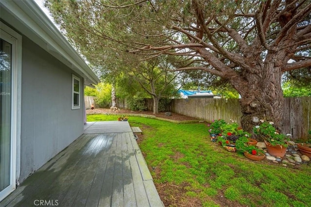 269 Los Padres Ct, Los Osos, CA 93402 - fenced backyard featuring a deck