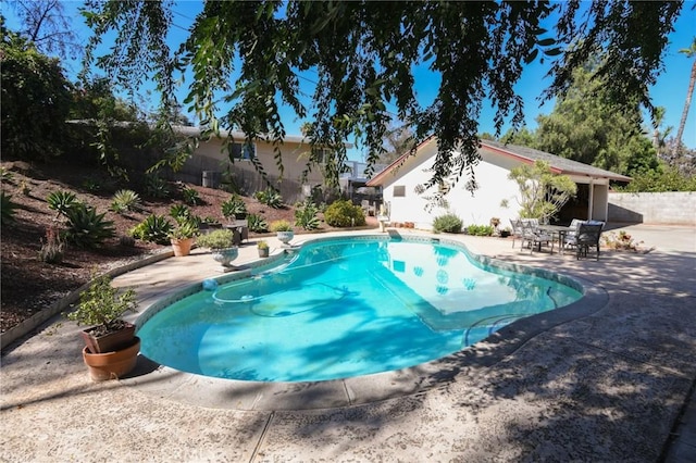 5295 Bronson Way, Riverside, CA 92506 - view of swimming pool featuring a patio area