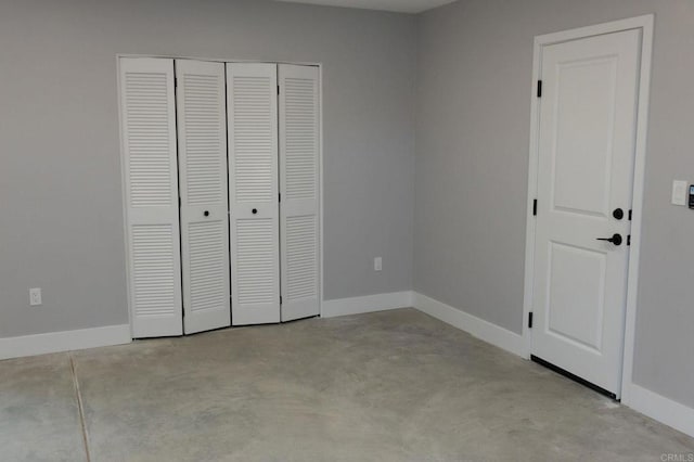 13233 Beechtree St, Lakeside, CA 92040 - unfurnished bedroom featuring concrete flooring and a closet