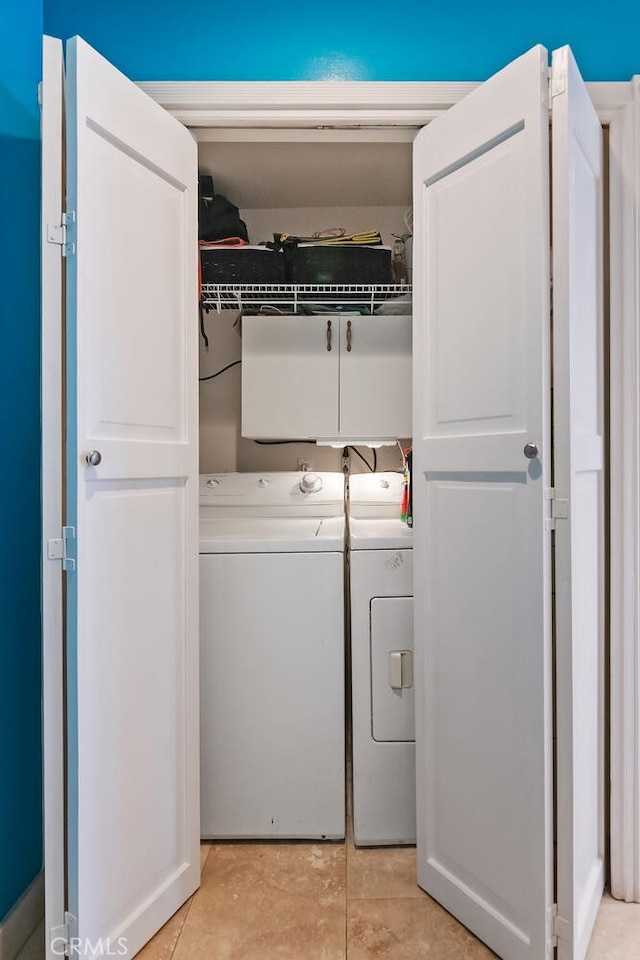 13331 Moorpark St Unit 316, Sherman Oaks, CA 91423 - laundry area with independent washer and dryer