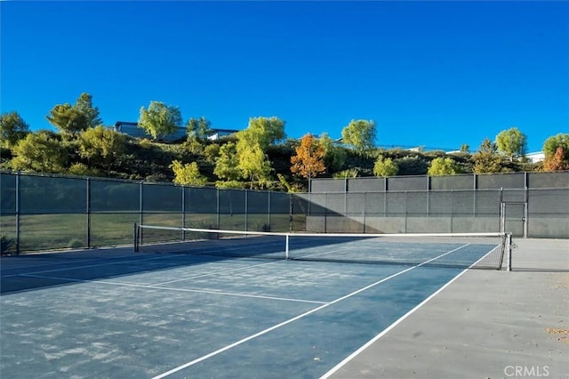 26860 Chaucer Pl, Stevenson Ranch, CA 91381 - view of tennis court