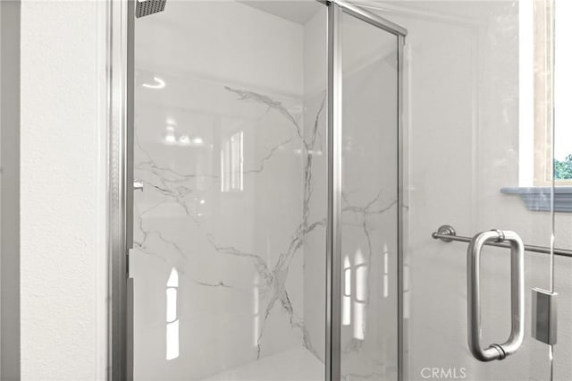 8412 Montna Dr, Paradise, CA 95969 - bathroom featuring a marble finish shower