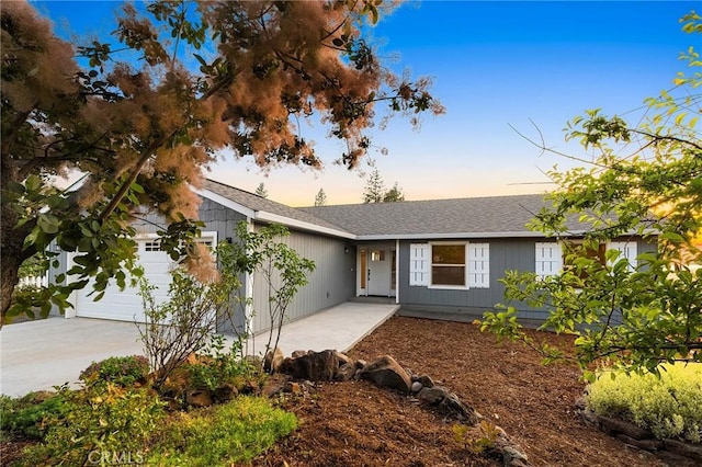 8412 Montna Dr, Paradise, CA 95969 - single story home featuring a garage, driveway, and a shingled roof