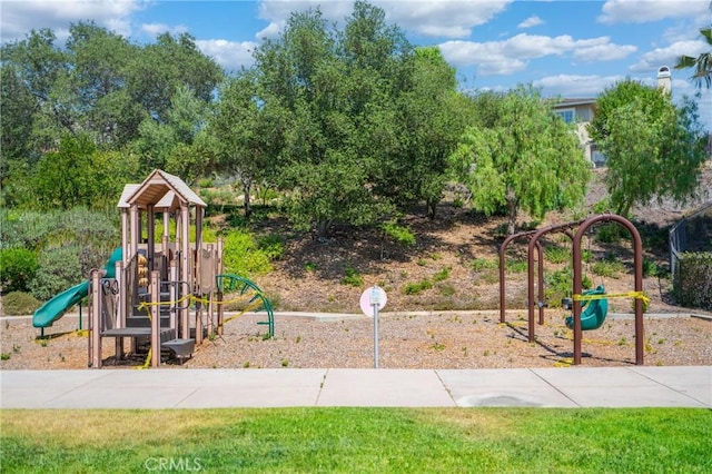 632 Hartwell Ct, Altadena, CA 91001 - view of community playground