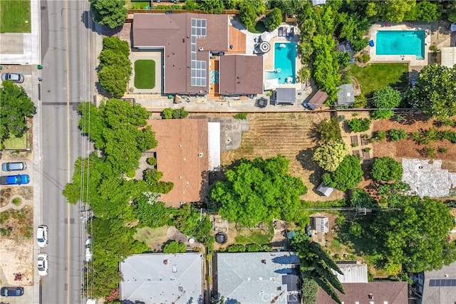 1577 Hawthorne Ave, Chico, CA 95926 - aerial overview of property's location featuring a pool