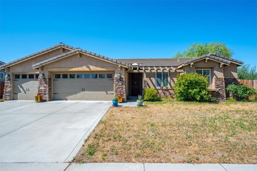 796 Angus St, Paso Robles, CA 93446 - photo 1