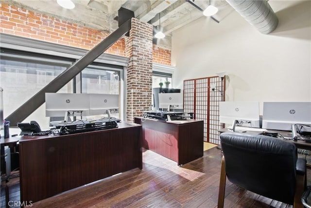 201 E Broadway, Long Beach, CA 90802 - office space featuring dark wood-style flooring and a high ceiling