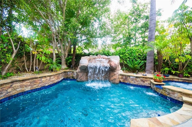 26821 Moore Oaks Rd, Laguna Hills, CA 92653 - view of swimming pool with a pool with connected hot tub