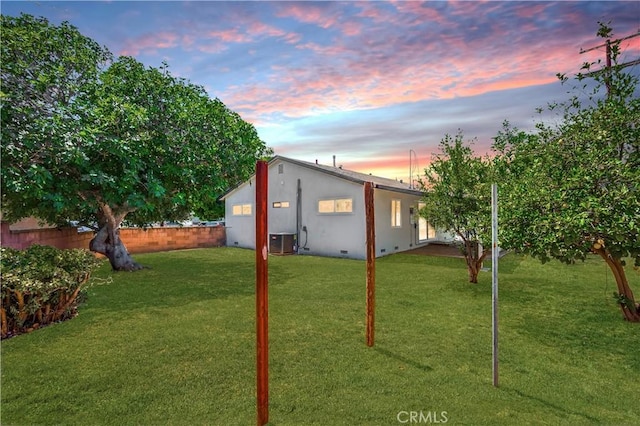 10028 Judy Ct, Riverside, CA 92503 - view of yard at dusk
