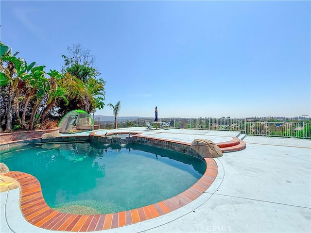 21620 Brisbane Way, Yorba Linda, CA 92887 - view of pool with a pool with connected hot tub