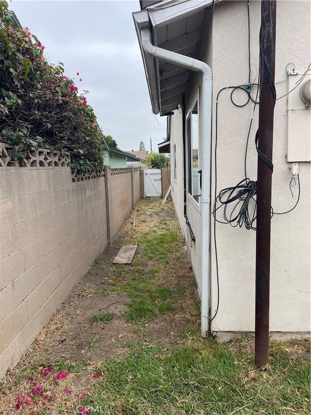764 E Turmont St, Carson, CA 90746 - view of yard with a gate