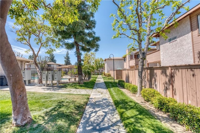 1317 Massachusetts Ave Unit 202, Riverside, CA 92507 - surrounding community with mail area and a residential view