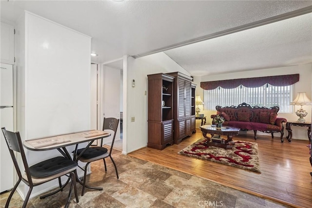 1181 Oakmont Rd Unit 197H, Seal Beach, CA 90740 - living room with wood finished floors
