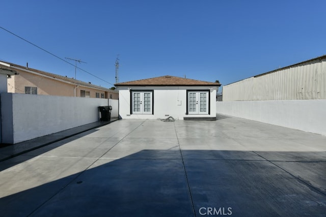 4820 W 142nd St, Hawthorne, CA 90250 - fenced backyard with french doors and a patio
