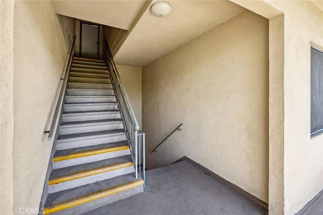 5923 Carlton Way, Los Angeles, CA 90028 - view of stairway