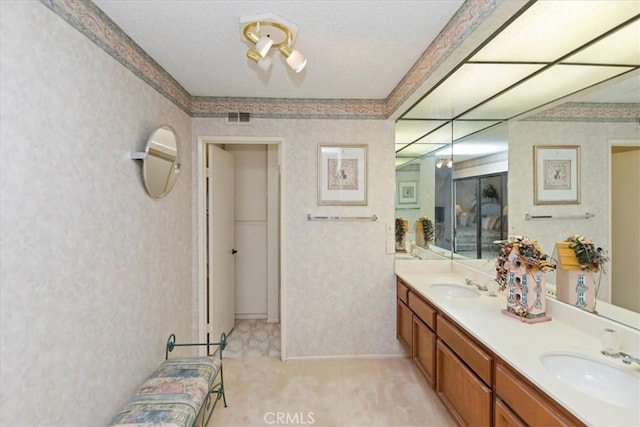 548 Via Ln, Paloma, Riverside, CA 92507 - bathroom with double vanity and wallpapered walls