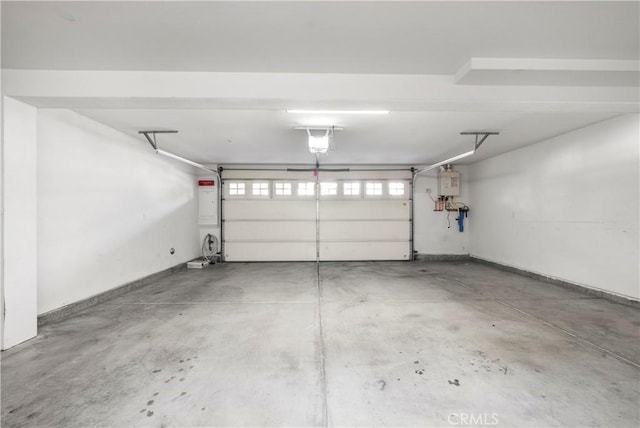8022 Cresta Bella Rd, Rancho Cucamonga, CA 91730 - garage featuring water heater