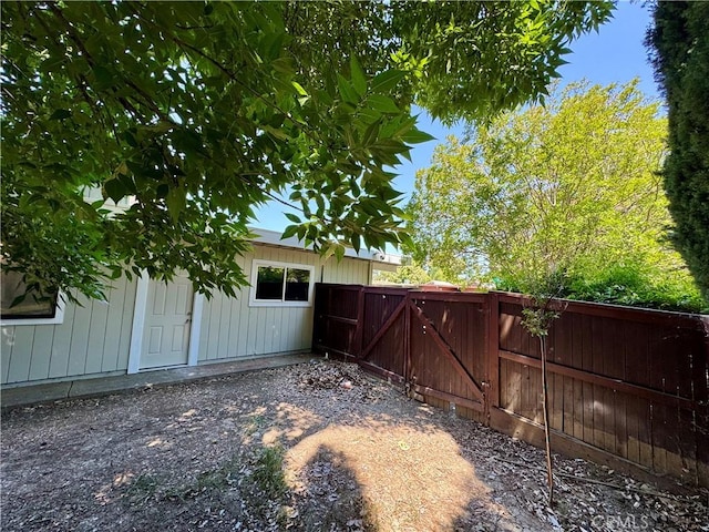 1 Paddle Ct, Sacramento, CA 95833 - view of yard