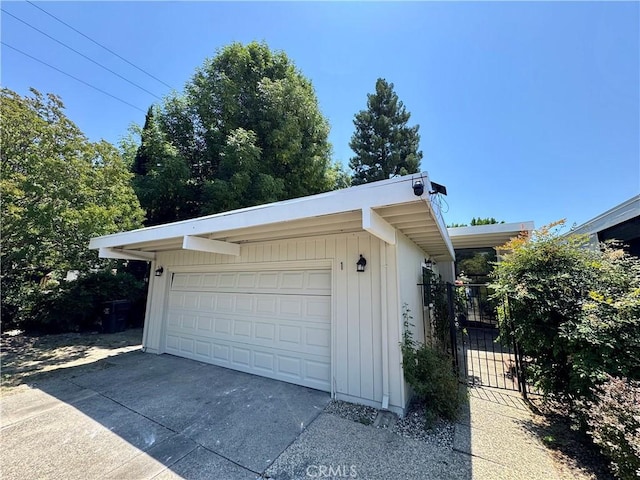 1 Paddle Ct, Sacramento, CA 95833 - view of detached garage