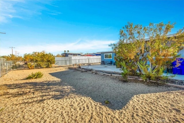 7227 Sherman Hoyt Ave Unit 29, Palms, CA 92277 - fenced backyard with a patio