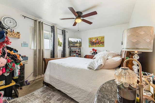 656 W Hemlock St, Port Hueneme, CA 93041 - bedroom featuring a ceiling fan