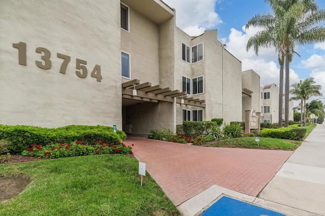 13754 Mango Dr Unit 111, Del Mar, CA 92014 - view of building exterior