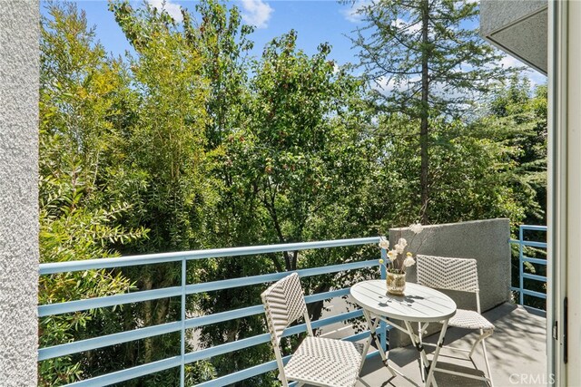 5151 Balboa Blvd Unit 303, Encino, CA 91316 - view of balcony