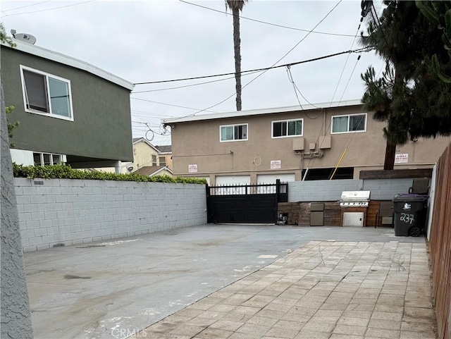 237 E 57th St, Long Beach, CA 90805 - view of patio with area for grilling