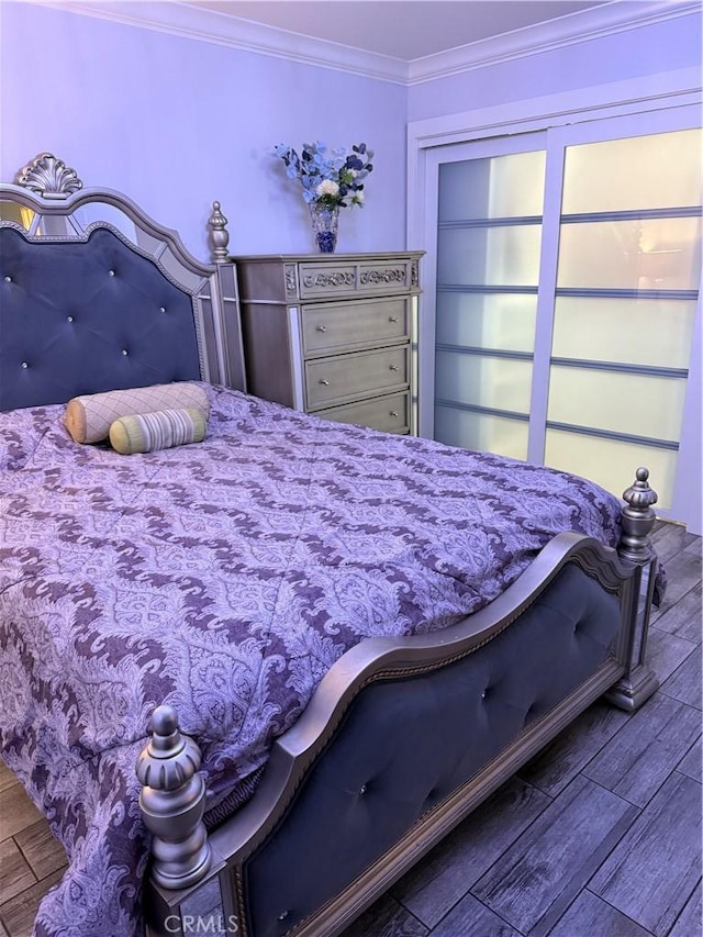 237 E 57th St, Long Beach, CA 90805 - bedroom with wood finish floors and ornamental molding