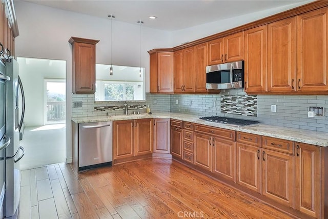 813 Woodlawn Dr, Thousand Oaks, CA 91360 - photo 9