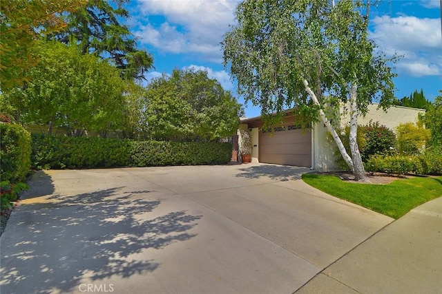 813 Woodlawn Dr, Thousand Oaks, CA 91360 - photo 1