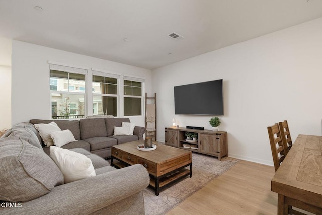751 Winchester Dr, Oxnard, CA 93036 - photo 8