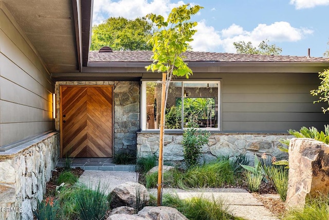 808 Inverness Dr, La Canada Flintridge, CA 91011 - doorway to property featuring stone siding