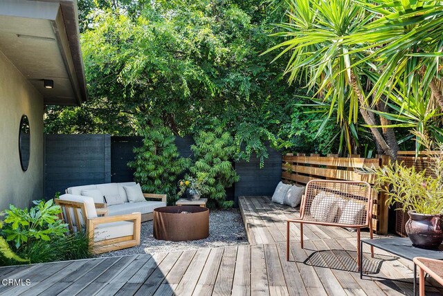 808 Inverness Dr, La Canada Flintridge, CA 91011 - wooden deck featuring outdoor lounge area