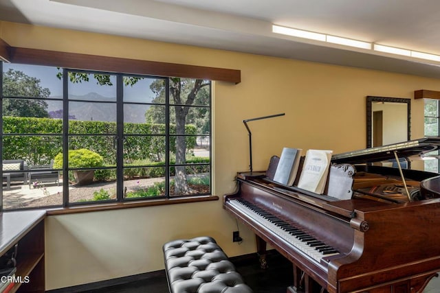 3312 Thorndale Rd, Pasadena, CA 91107 - living area featuring a mountain view