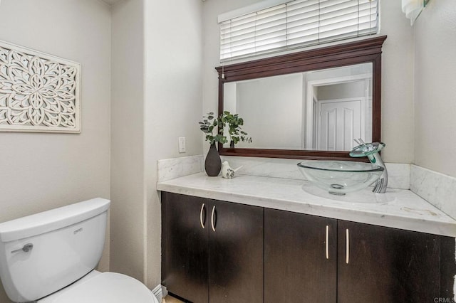 14136 Capewood Ln, San Diego, CA 92128 - half bath featuring vanity and toilet