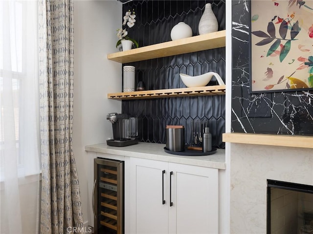 22477 Kent, Torrance, CA 90505 - indoor dry bar featuring beverage cooler and tasteful backsplash