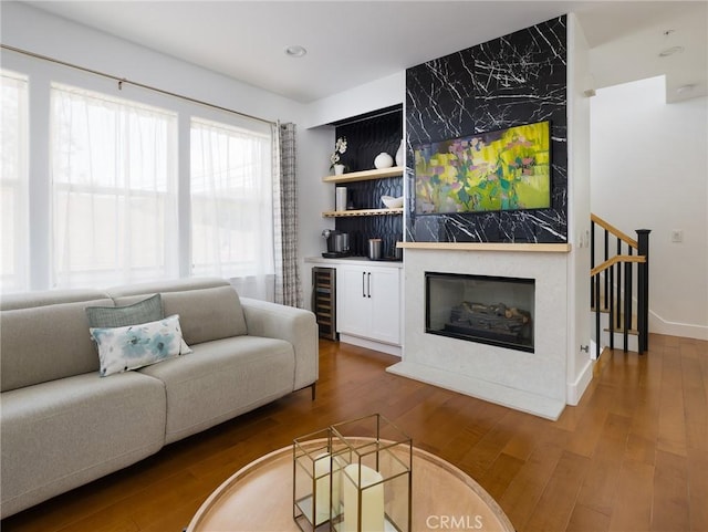 22477 Kent, Torrance, CA 90505 - living area with wine cooler, plenty of natural light, wood finished floors, and recessed lighting