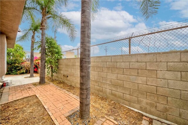 24646 Maple Ln, Harbor City, CA 90710 - view of patio / terrace