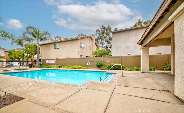 24646 Maple Ln, Harbor City, CA 90710 - community pool with a patio
