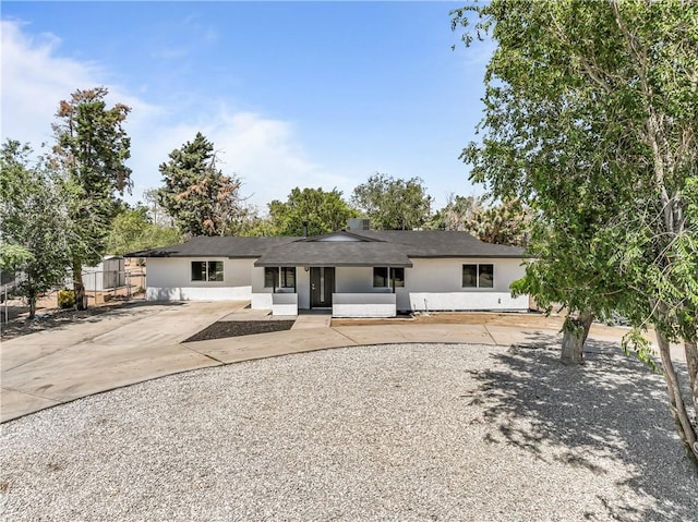 10352 Lincoln Ave, Hesperia, CA 92345 - back of property with driveway and stucco siding
